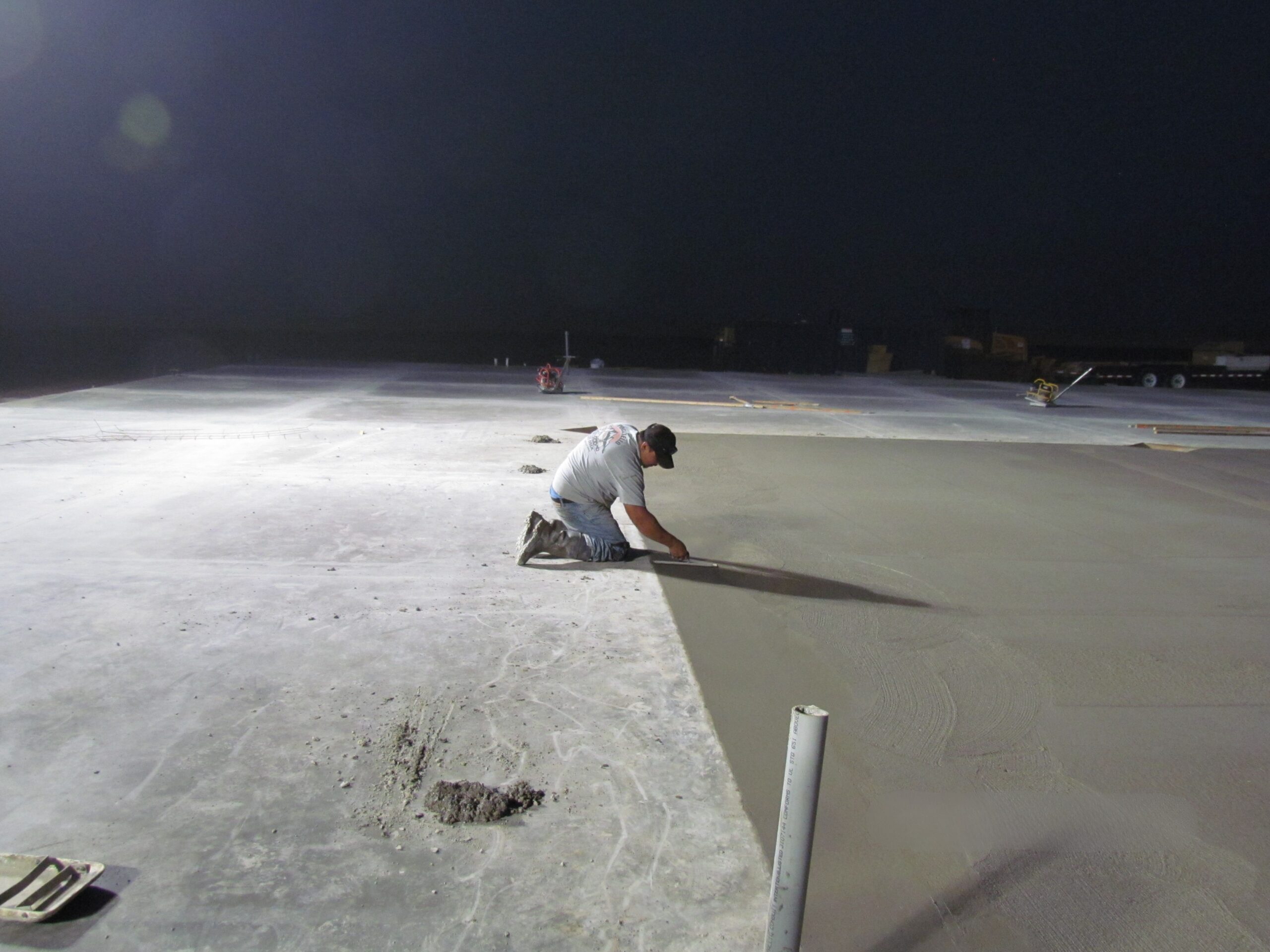 Commercial concrete slab finishing by Dykman Construction